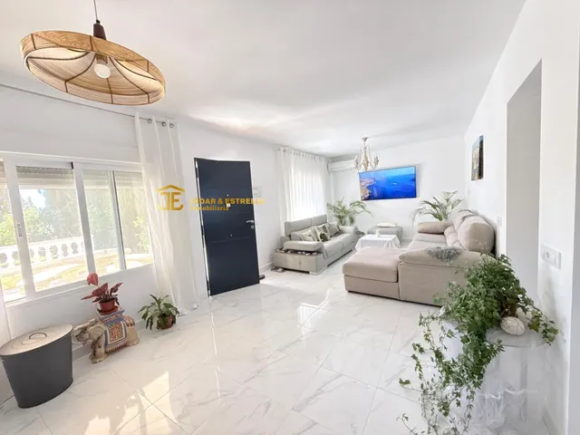 MARAVILLOSO CHALET DE 4 DORMITORIOS EN TORRECILLA — 10