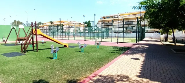 Planta baja en urbanización de lujo — 30