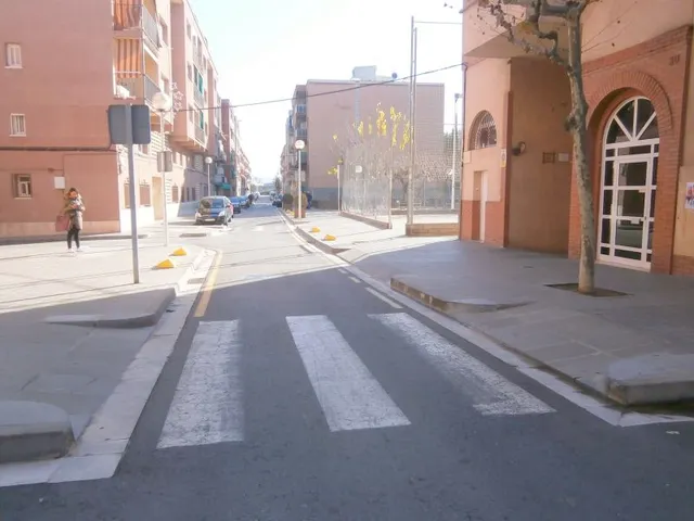 PLAZA DE PARKING EN SANT ANDREU DE LA BARCA A 20' DE BARCELONA — 13