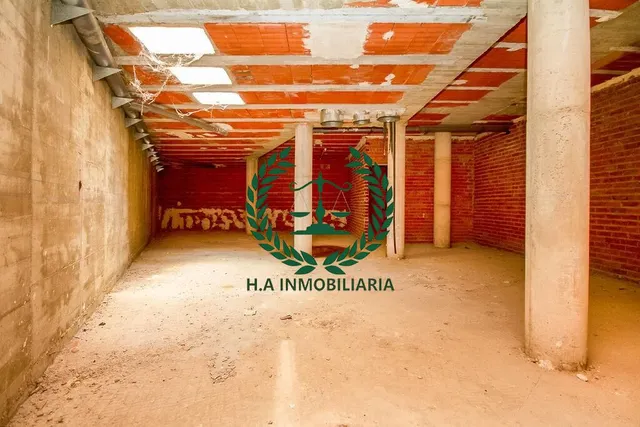 SE VENDE LOCAL EN TORRELAGUNA. PVP.151.000 — 5