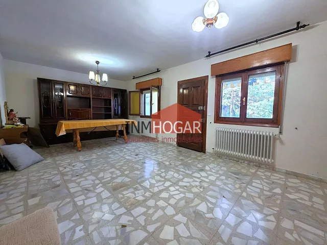 Exclusivo Chalet en Hervencias, Ávila - Un Oasis de Espacio y Tranquilidad — 10