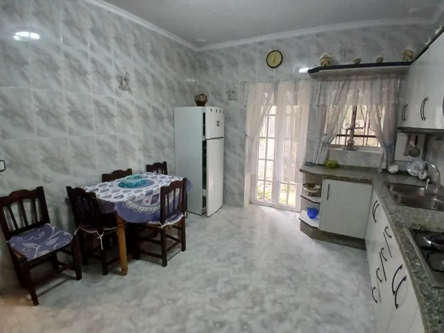 Gran finca urbana en el centro. — 11