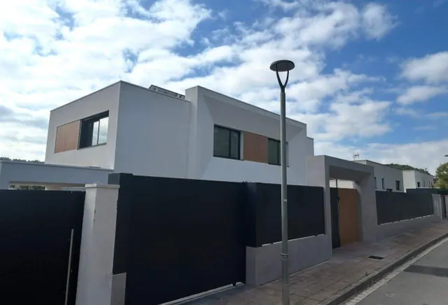 Espectacular casa de obra nueva en Mas Alba — 25