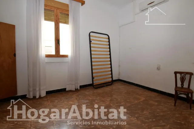 ¡Centro de Pego! Ático dúplex amplio, esquinero y semireformado con terraza y trastero — 24