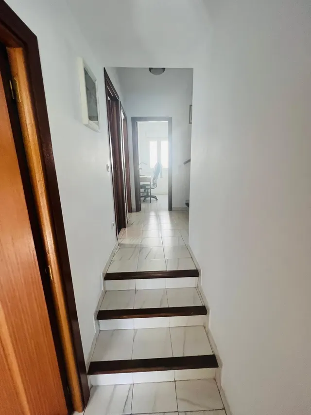 PAREADO EN VENTA EN LA COLINA A UN PASO DE LA PLAYA. — 26
