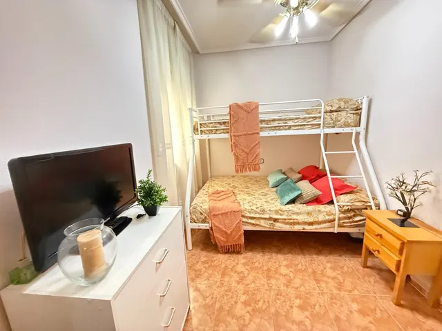 Apartamento de 2 dormitorios con orientación sur y garaje a 650 metros de playa del cura!!!!! — 25