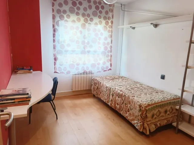 Excelente oportunidad, en venta vivienda de 4 dormitorios en - foto 5