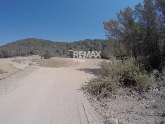 Terreno super bien ubicado con vistas al mar y Sitges en Levantina-Quint Mar-Montgavina — 10