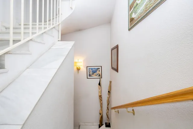 Exclusiva vivienda con gran terraza y múltiples posibilidades frente a Plaza José Zamora en Maracena. — 37