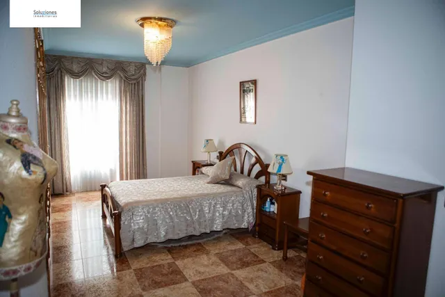 Impresionante Casa en San Pablo, Albacete - Espacio y Comodidad — 47