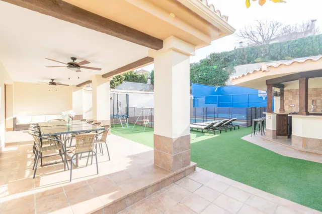 ¡Descubre el hogar de tus sueños en este espectacular chalet independiente! — 10