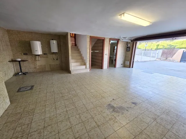 Villa en Gran Avenida de Benicàssim. Cerca del pueblo y de la playa del Voramar. 1700 m2 de parcela, — 39