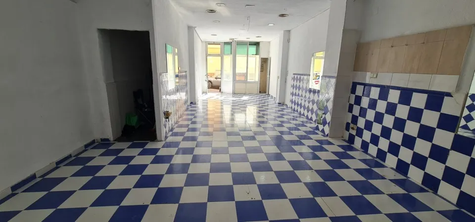 ++Local comercial en Molina de Segura++ 93 m.