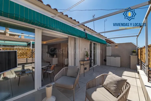Impresionante ATICO de Lujo con Diseño Moderno y Comodidades