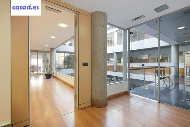 Espectacular edificio a las puertas de Granada — 31