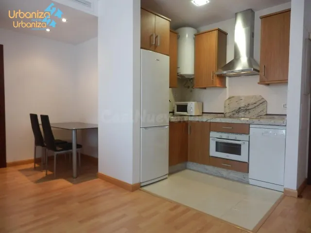 BONITO APARTAMENTO EN RONDA SUR PARA ENTRAR A VIVIR DE 1 DORMITORIO CON TRASTERO — 4