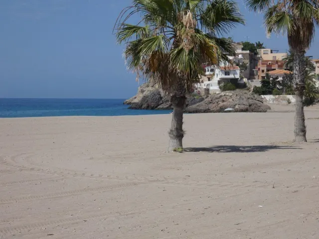 SE VENDE CHALET EN BOLNUEVO — 25