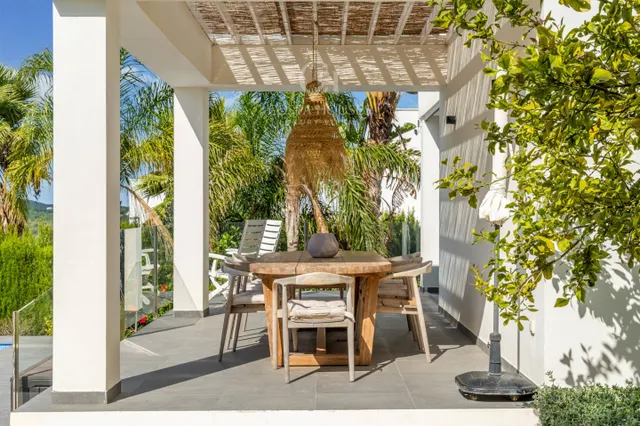 Villa aurena · arquitectura contemporanea, luz y calma mediterranea en javea — 39