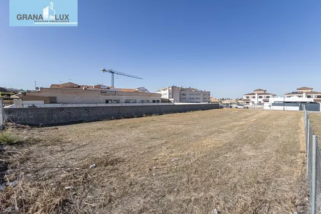 Solar de 1.175 m2 en Ogijares — 6