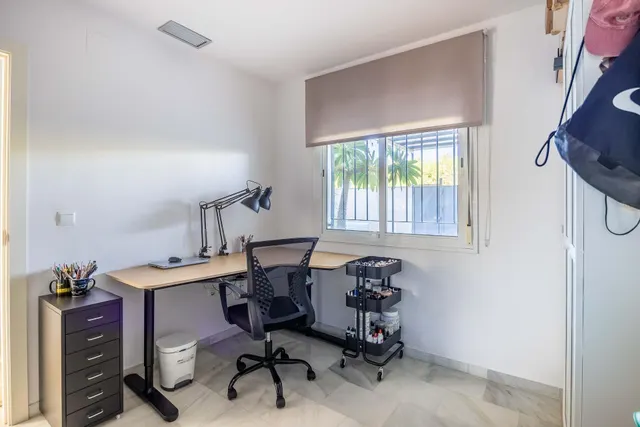 Vivienda adosada reformada, amplia y lista para entrar a vivir — 18
