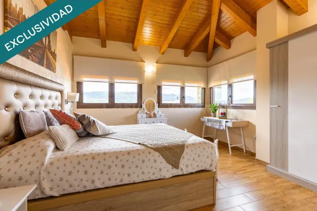 Villa exclusiva con piscina (LICENCIA TURÍSTICA) — 33