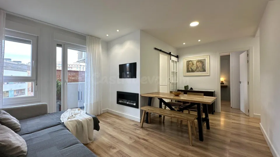 ¡✨ ESPECTACULAR PISO TOTALMENTE REFORMADO Y SÚPER LUMINOSO CON GARAJE INCLUIDO EN TUDELA!