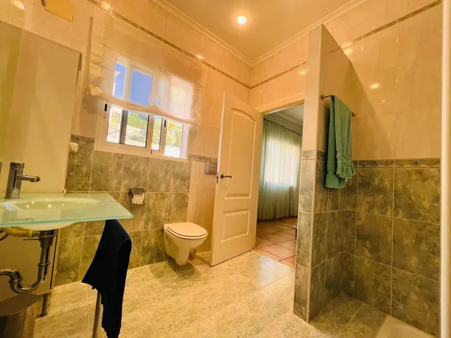 Chalet con piscina privada y vistas al mar en zona ermita – Vinaròs — 32