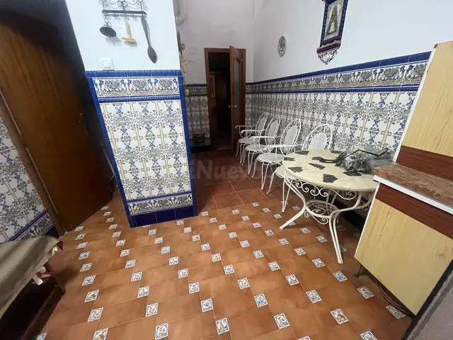 CASA EN DOÑA MENCIA CON LOCAL COMERCIAL — 4