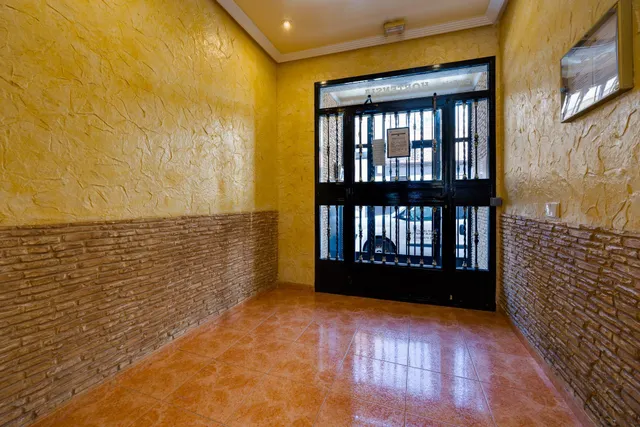 Atico de 3 Dormitorios en Residencial con Piscina en Torrevieja — 29
