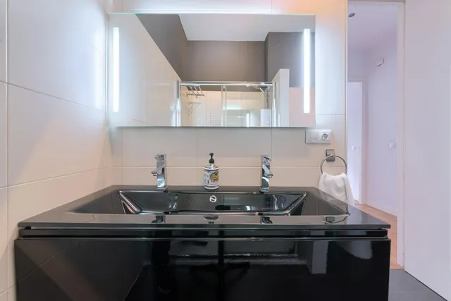 Se vende Espectacular piso con licencia turística a 7 min del Casco Viejo — 23