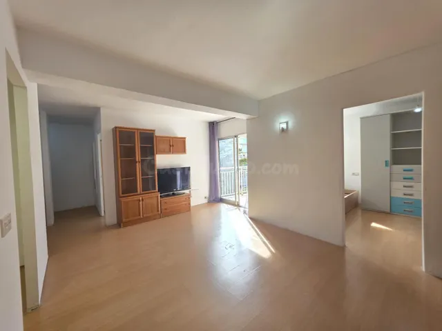 PISO DE 3 habitaciones EN CALLE BARCELONA