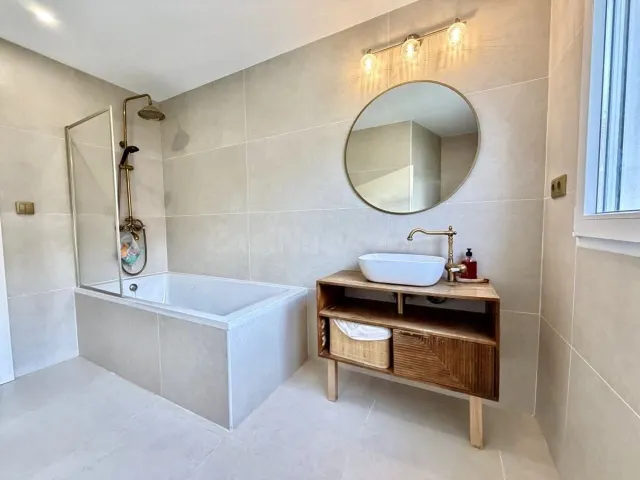 VILLA DE 6 DORMITORIOS Y 2 BAÑOS EN ORIHUELA COSTA (VILLAMARTIN) — 2