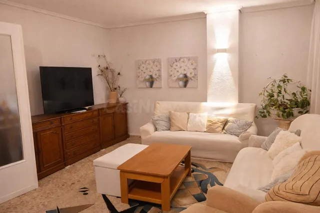 Oportunidad única: vivienda con balcón y galería privada - foto 3