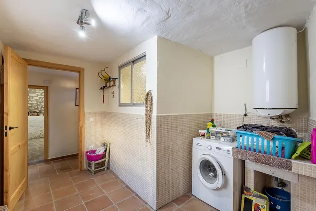GR3929 - Alhama de Granada - Casa de pueblo reformada con patio delantero y azotea — 7