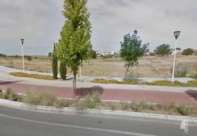 Once parcelas de suelo urbano no consolidado — 10