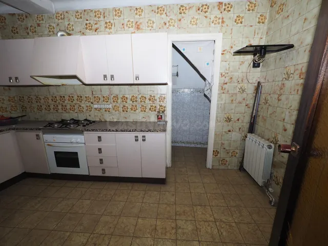 Inversión inmobiliaria en Manresa: piso 95m2 sin posesión - foto 4