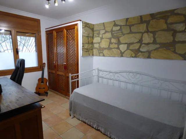 Encantadora Casa a Cuatro Vientos en Tordera - ¡Tu Refugio Ideal! — 13