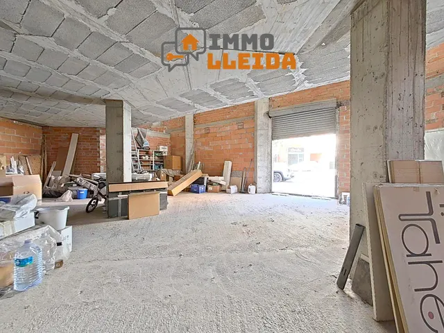 OPORTUNIDAD Local comercial de 2 plantas en Balaguer — 10