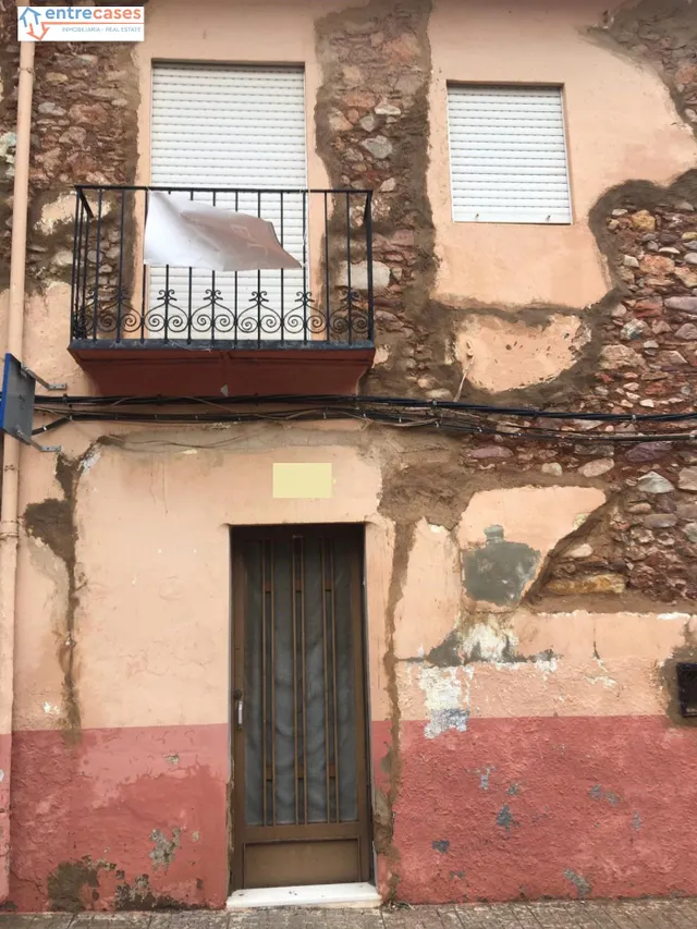 SOLAR EN GUZMAN EL BUENO SALIDA A DOS CALLES — 18