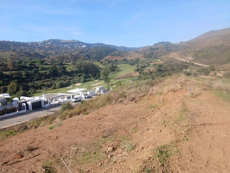 Parcela solar en Mijas Costa del Sol - 1.405 m²