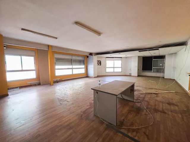 Segunda planta de edificio de oficinas en alquiler en Barberá del Vallés — 3