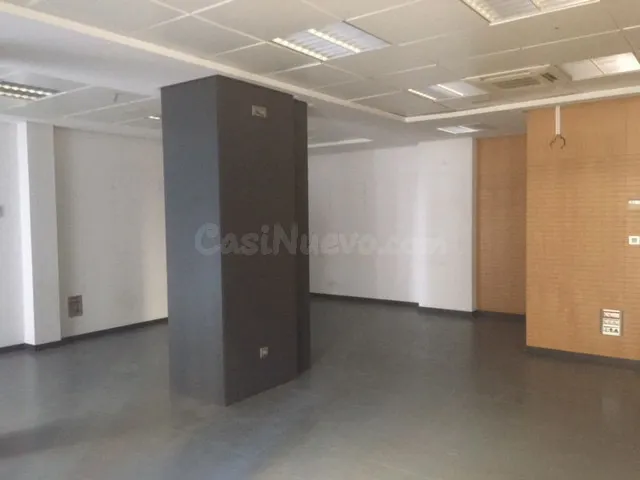 Oficina 3 habitaciones 220m² en alquiler - Costa Del Sol - foto 2