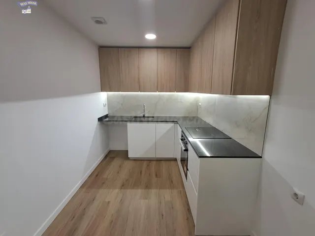 PISO REFORMADO DE 3 habitaciones JUNTO A CAN BAQUÉ – LA LLAG - foto 2