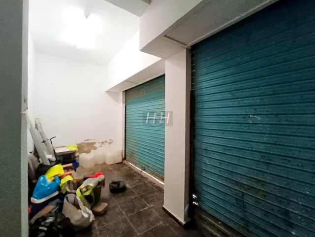Local comercial amplio en Lauri Volpi. / HH Asesores, Inmobiliaria en Burjassot/ — 11