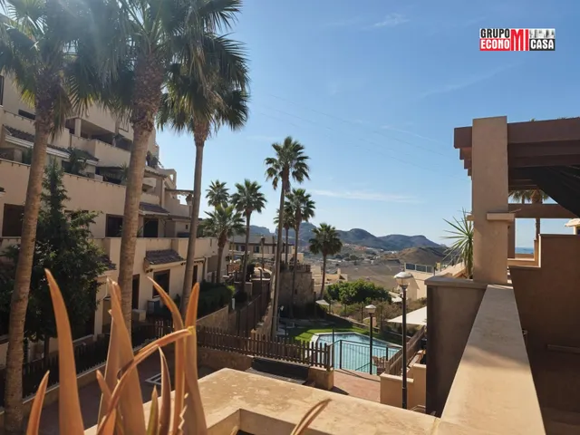 ¡Oportunidad en Águilas. Murcia! 2 dormitorios, gran terraza, piscina  comunitaria y garaje. — 15