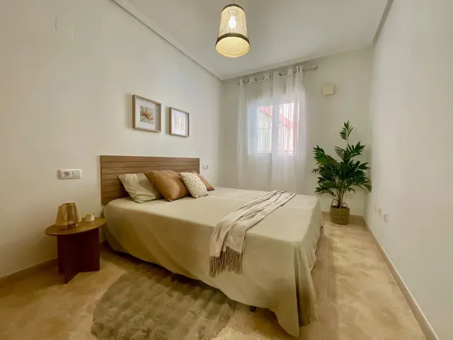 Gran apartamento en Torrevieja: 1 baño, 1 aseo — 23