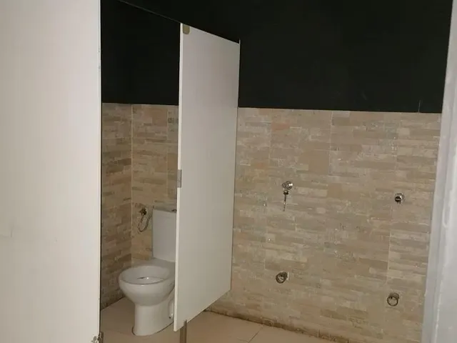 LOCAL COMERCIAL EN EL CENTRO DE PONFERRADA — 8