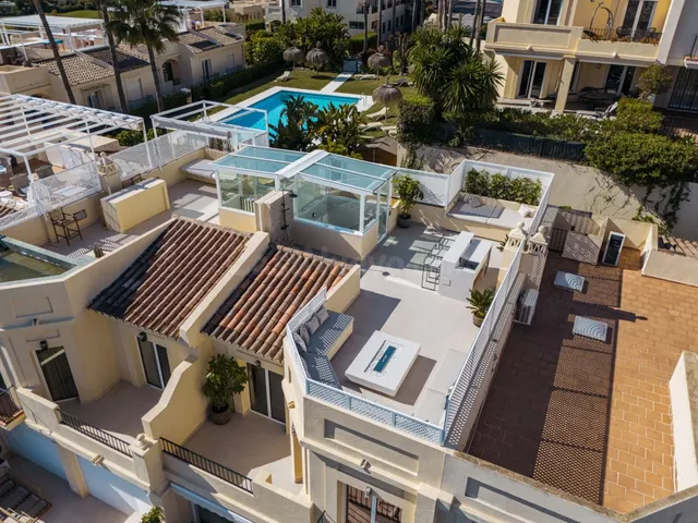 CASA ADOSADA EN BENAHAVIS, URBANIZACIÓN LA QUINTA - foto 4