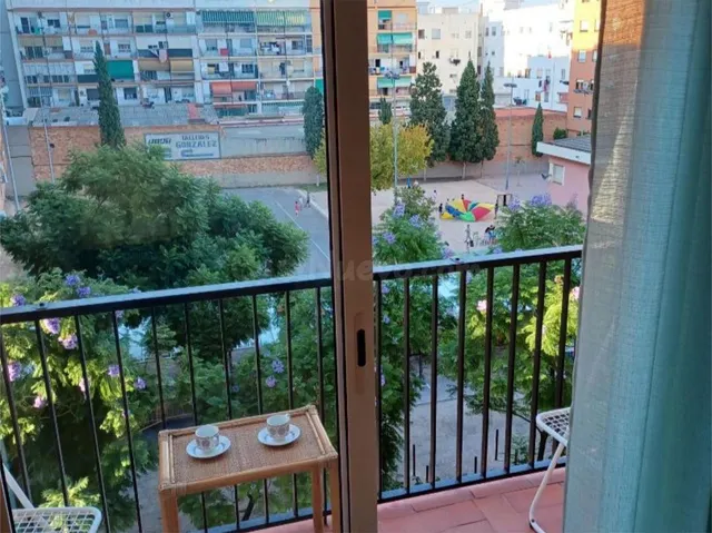 Se vende piso en Torrefiel, Valencia - foto 2
