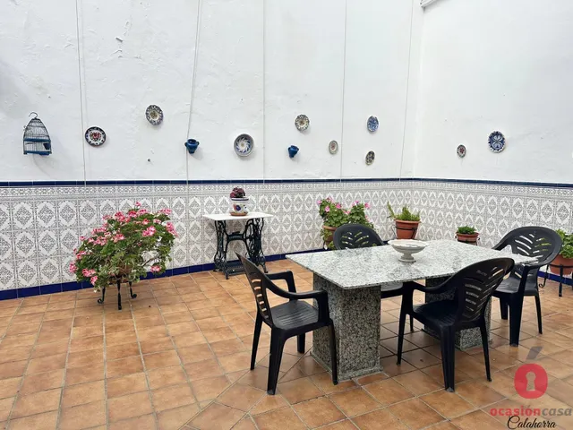GRAN CASA JUNTO AL AYUNTAMIENTO DE ALMODÓVAR DEL RÍO - VISTAS AL CASTILLO — 3